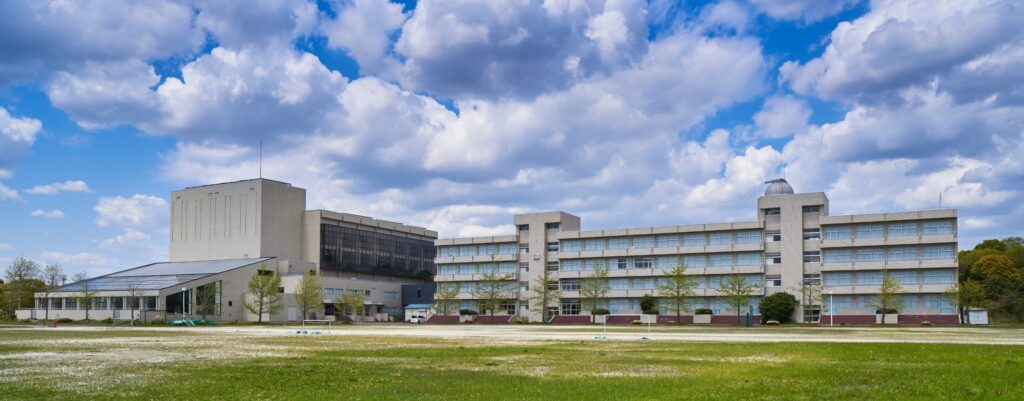 ①:光英VERITAS中学校・高等学校|星陽学園高校