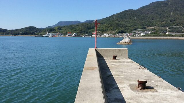 池田港防波堤